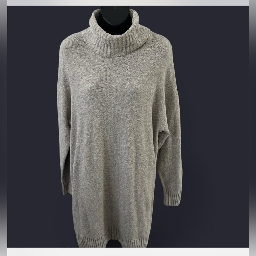 GAP Light Gray Textured Sweater dress